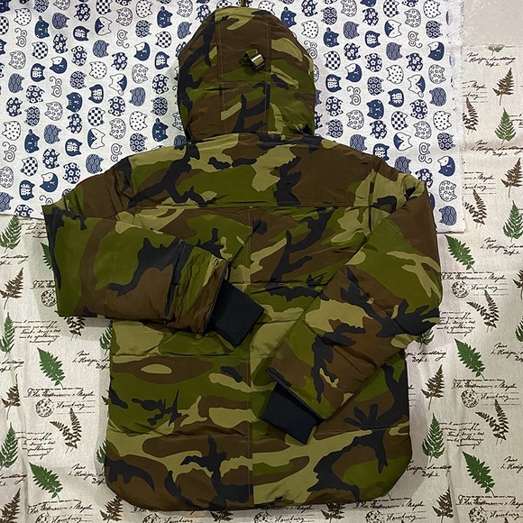 Canada Goose Fusion Fit Military Green Camouflage Down Jacket - Picture 11 of 11